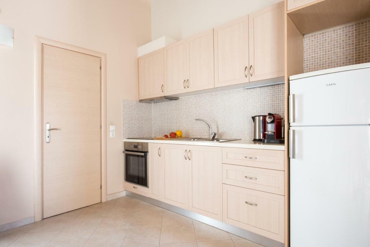 Ferienwohnung Top Floor Modern Studio In Central Koropi Exterior foto